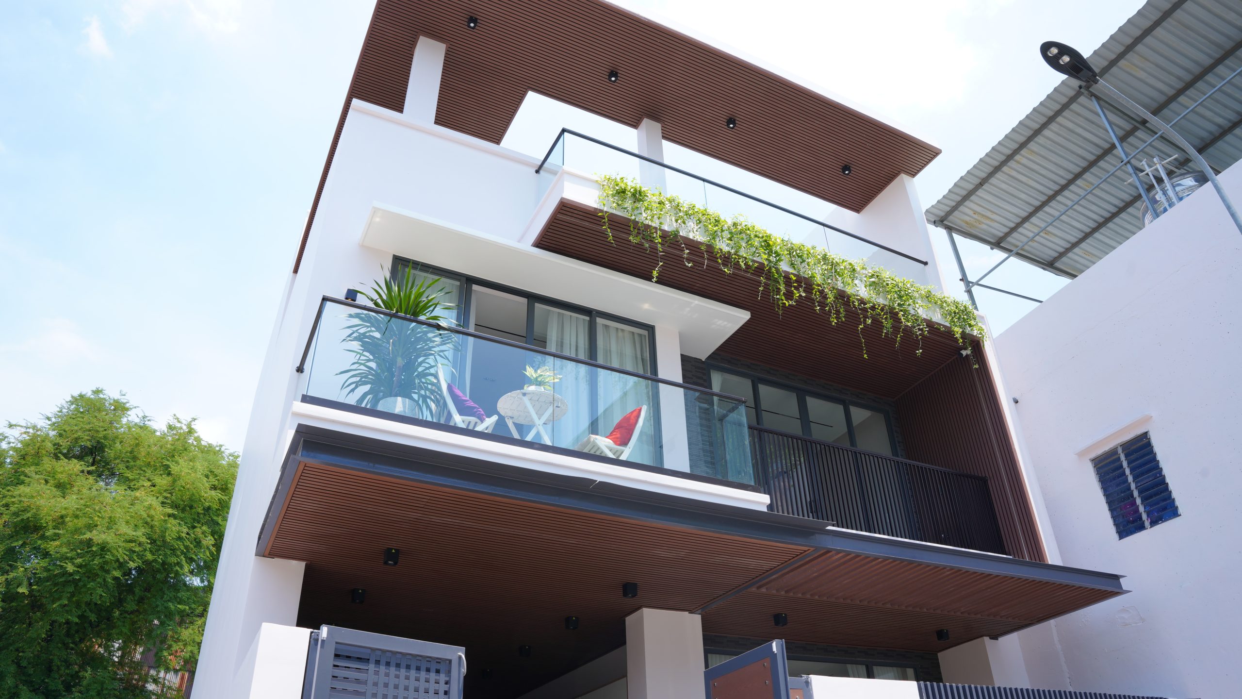 Gỗ nhựa ngoài trời Hobi
